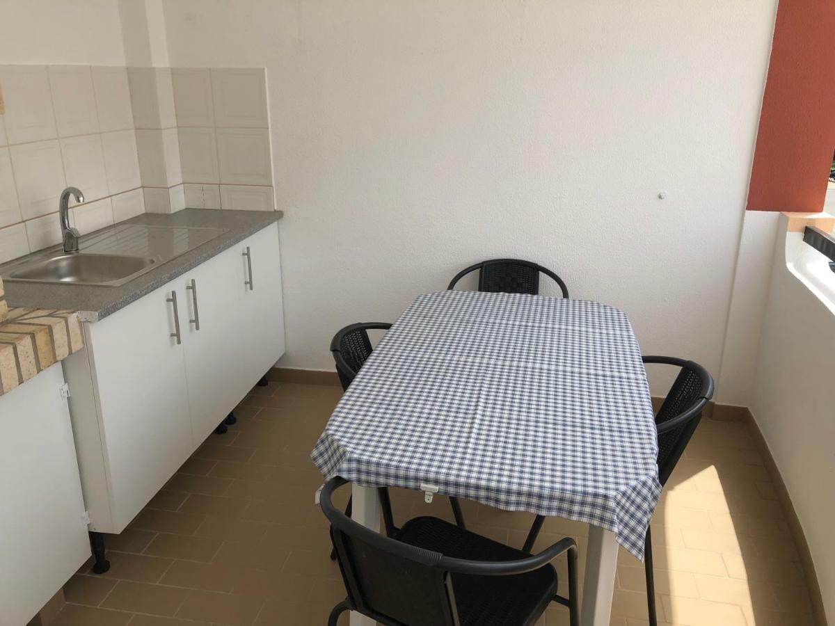 Olinda'S 2 Bedroom Apartment Lagos Kültér fotó